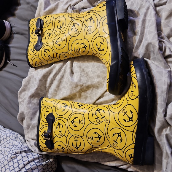 L.L. Bean Shoes - L.L. Bean Wellie Rainboots